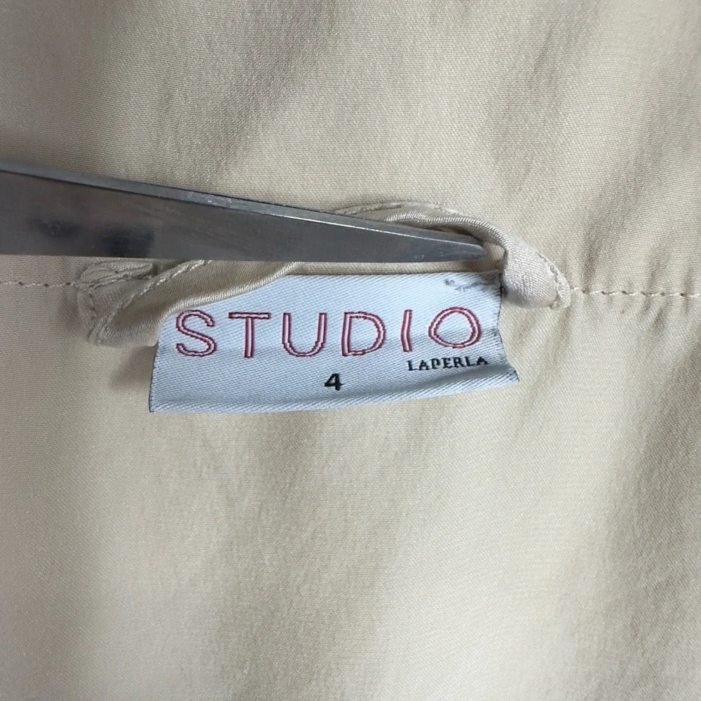 Studio Laperla Robe Womens Size 4 Beige Silk Short Sleeve‎ Romantic Sleepwear